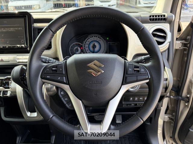 Suzuki X BEE 2019-07 6023718-15