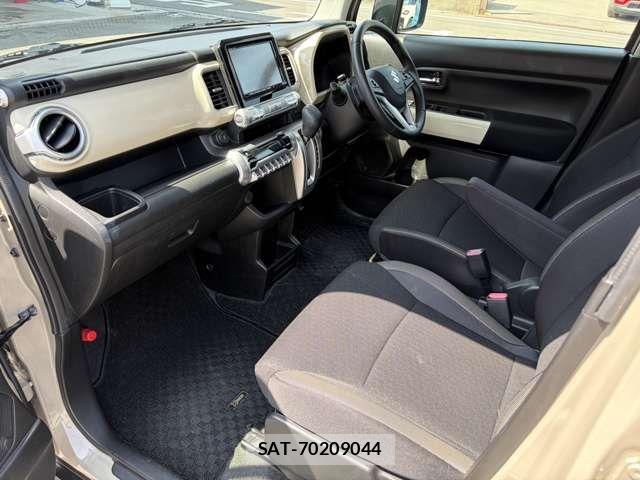 Suzuki X BEE 2019-07 6023718-17