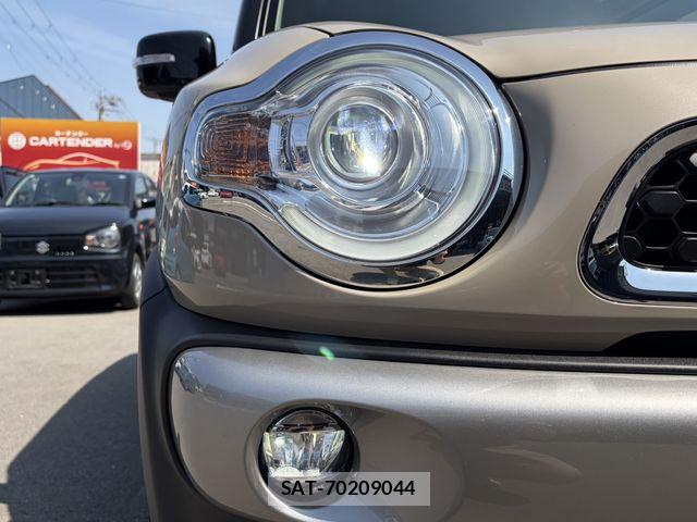 Suzuki X BEE 2019-07 6023718-21