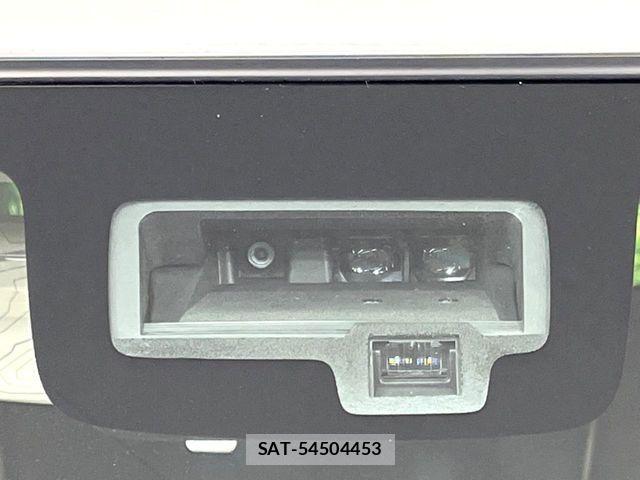 Suzuki X BEE 2018-08 6547543-6