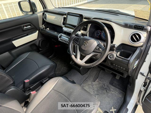 Suzuki X BEE 2018-01 6615862-10