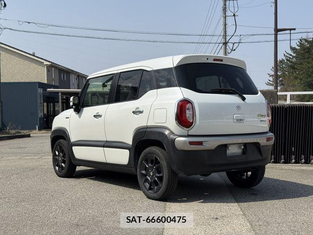 Suzuki X BEE 2018-01 6615862-2