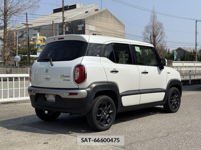 Suzuki X BEE 2018-01 6615862-4