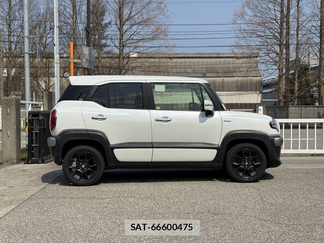 Suzuki X BEE 2018-01 6615862-5