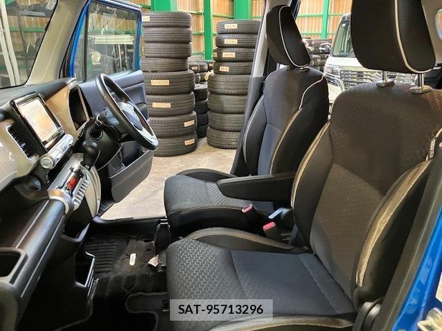 Suzuki X BEE 2019-03 6818151-15