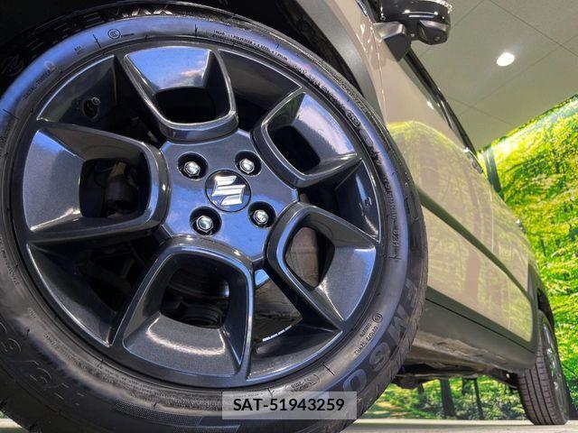 Suzuki X BEE 2019-04 6818136-12
