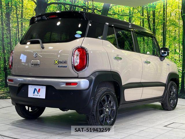 Suzuki X BEE 2019-04 6818136-16