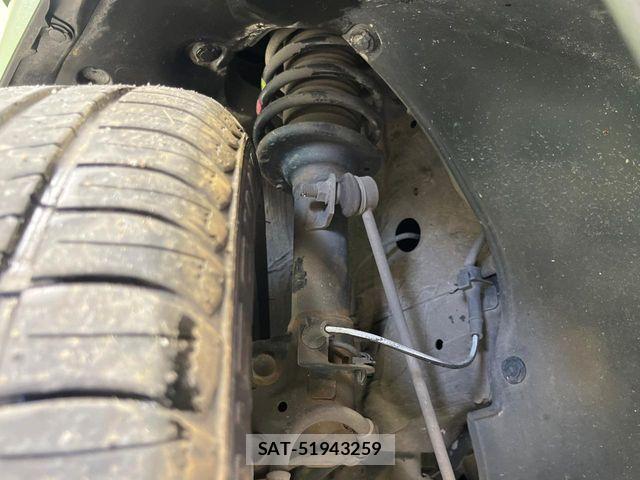 Suzuki X BEE 2019-04 6818136-19