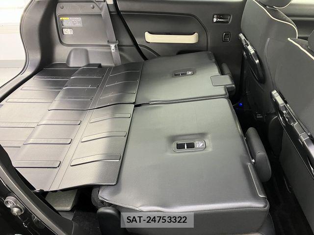 Suzuki X BEE 2019-04 6915795-14