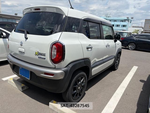 Suzuki X BEE 2021-06 6999282-2