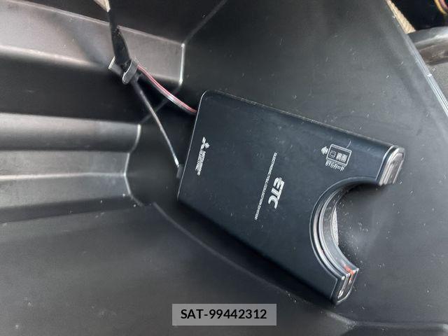 Suzuki X BEE 2019-04 7227537-16