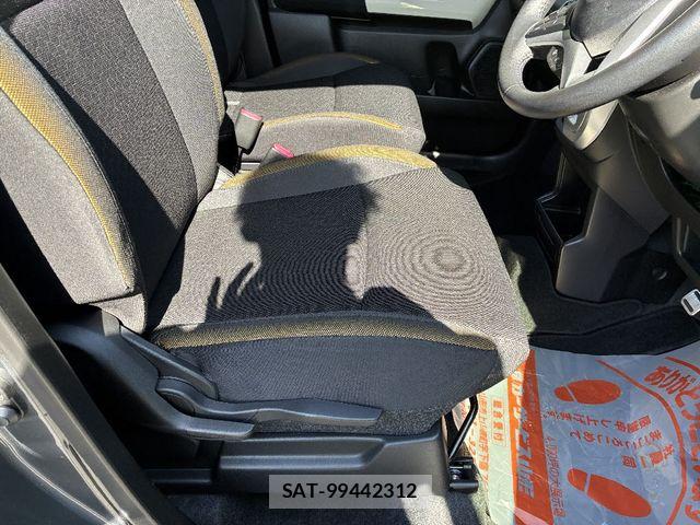 Suzuki X BEE 2019-04 7227537-4