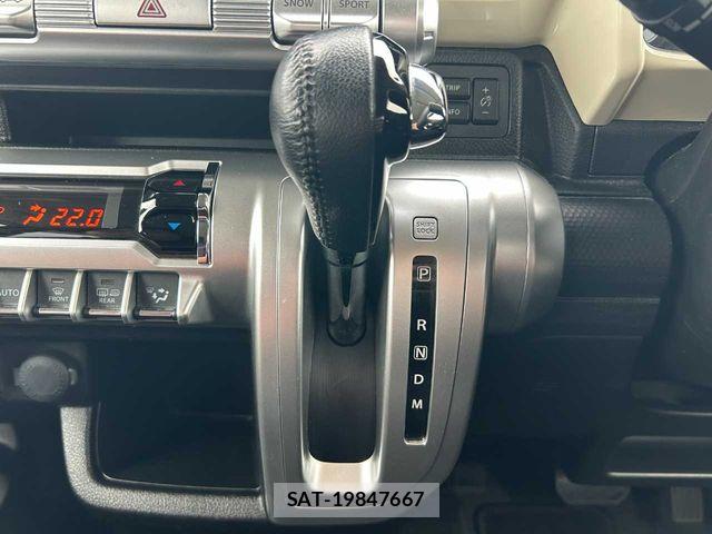 Suzuki X BEE 2018-03 7252926-10