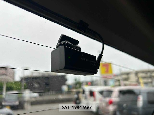 Suzuki X BEE 2018-03 7252926-19