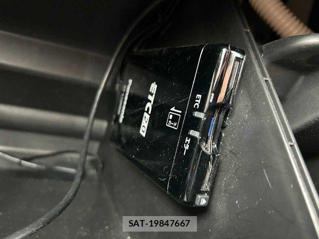 Suzuki X BEE 2018-03 7252926-20