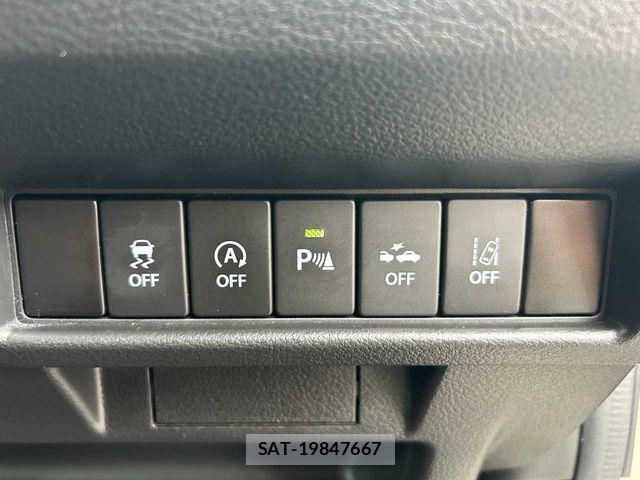 Suzuki X BEE 2018-03 7252926-8