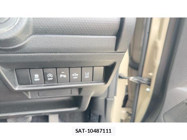Suzuki X BEE 2019-01 7331404-14
