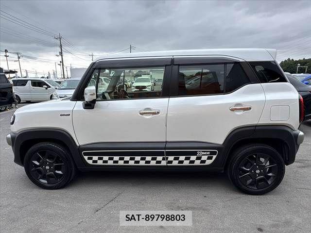Suzuki X BEE 2018-05 7459019-10