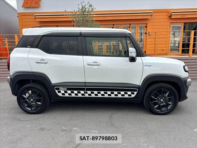 Suzuki X BEE 2018-05 7459019-11