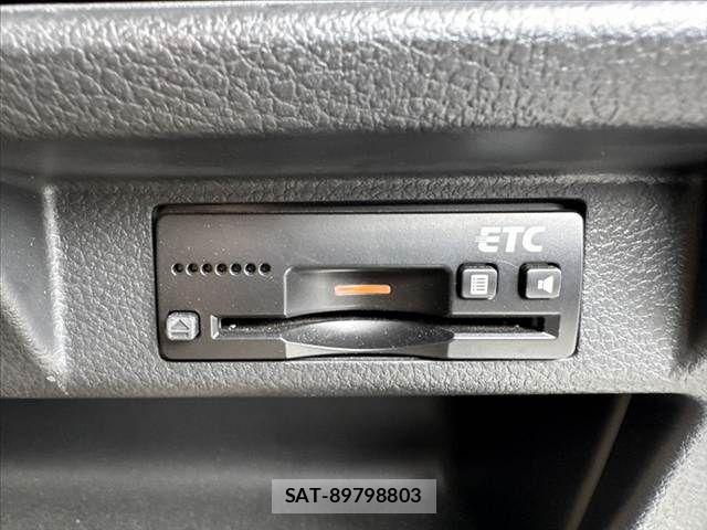 Suzuki X BEE 2018-05 7459019-5