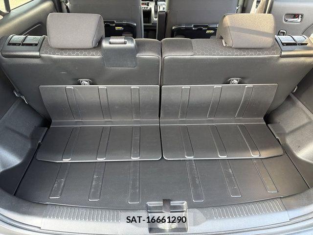Suzuki X BEE 2018-10 7459020-11