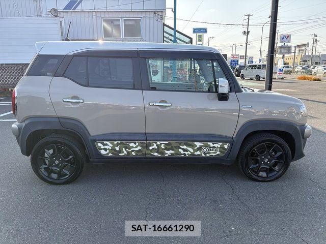 Suzuki X BEE 2018-10 7459020-3