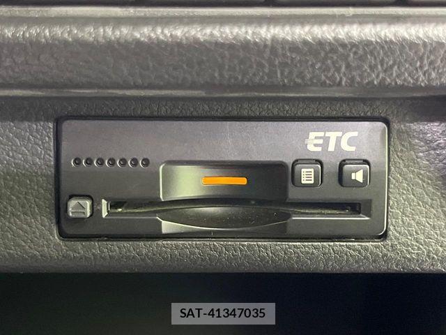 Suzuki X BEE 2018-02 7459018-5