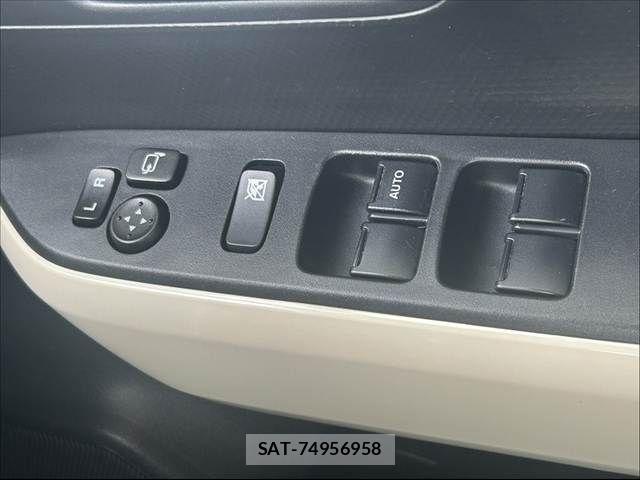 Suzuki X BEE 2021-02 7621524-28