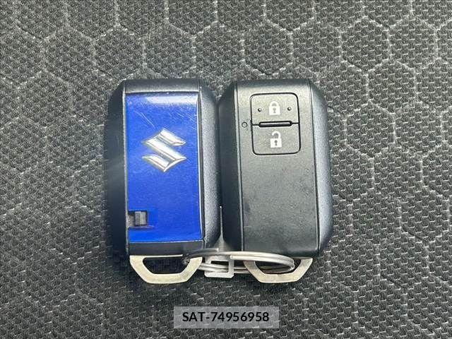 Suzuki X BEE 2021-02 7621524-29