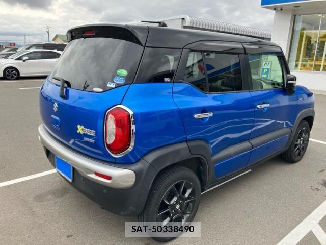 Suzuki X BEE 2018-01 7621527-3
