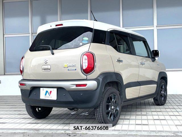 Suzuki X BEE 2018-03 7730989-16