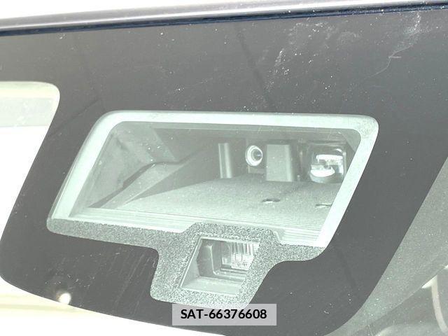 Suzuki X BEE 2018-03 7730989-3