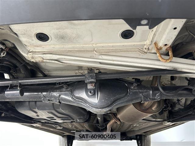 Suzuki X BEE 2018-07 7981648-11