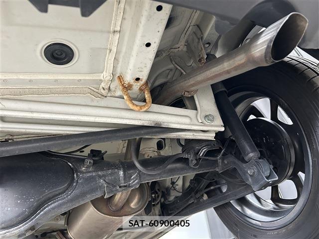 Suzuki X BEE 2018-07 7981648-13