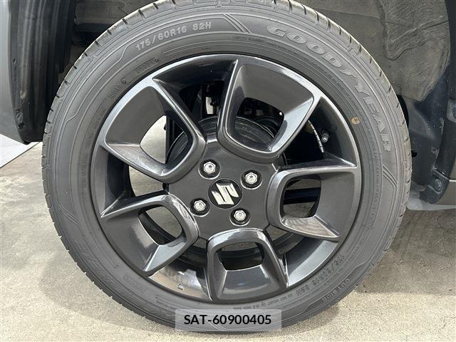 Suzuki X BEE 2018-07 7981648-2