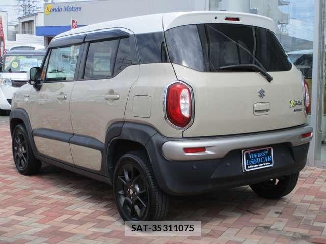 Suzuki X BEE 2018-09 8039361-3