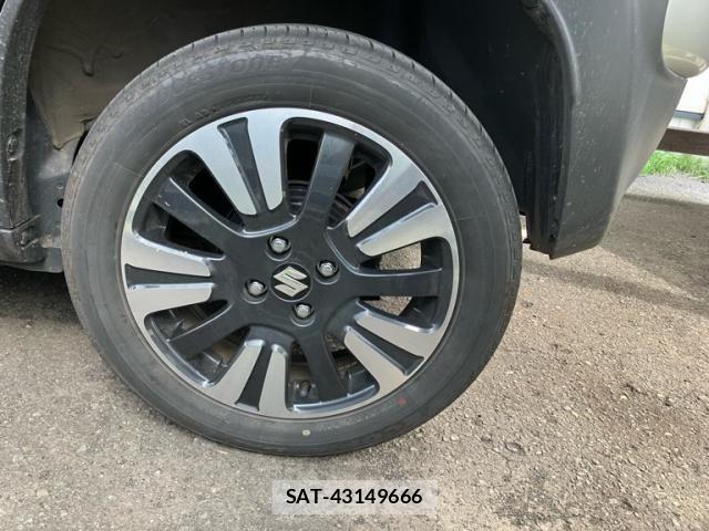 Suzuki X BEE 2023-03 8102889-5