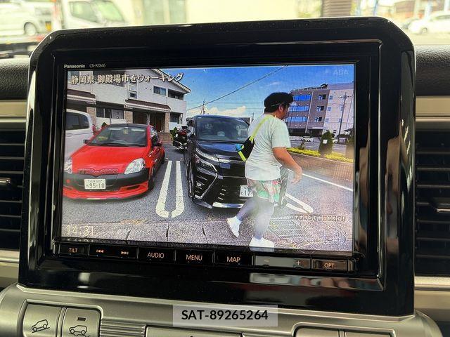 Suzuki X BEE 2018-09 8247240-5