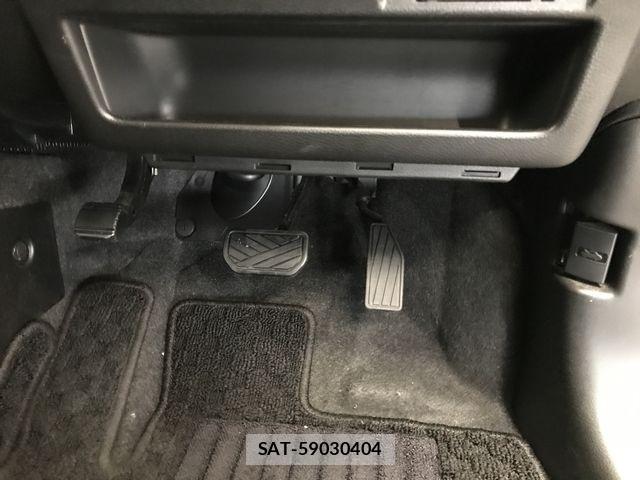 Suzuki X BEE 2018-10 8318260-16