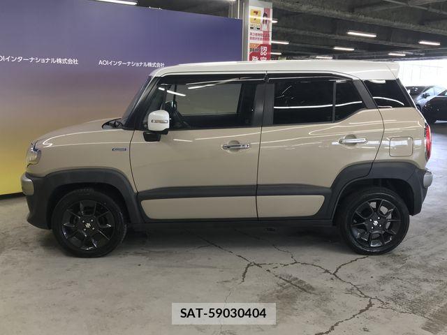 Suzuki X BEE 2018-10 8318260-2
