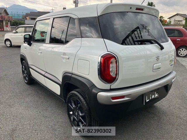 Suzuki X BEE 2019-01 8318259-7