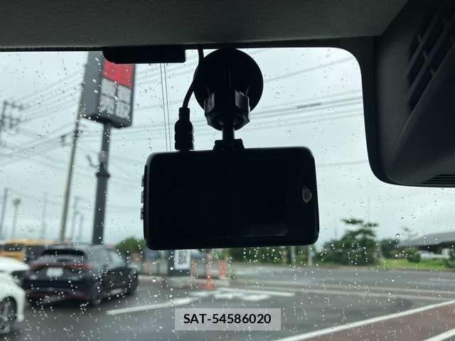 Suzuki X BEE 2018-06 8369916-2