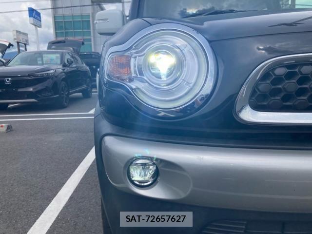 Suzuki X BEE 2018-02 8369919-24