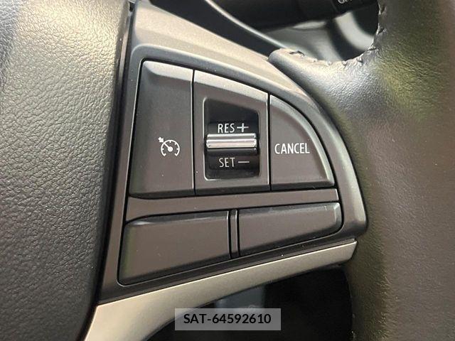 Suzuki X BEE 2018-08 8439148-3