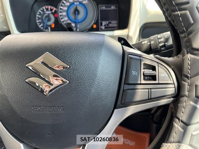 Suzuki X BEE 2019-08 8564187-6