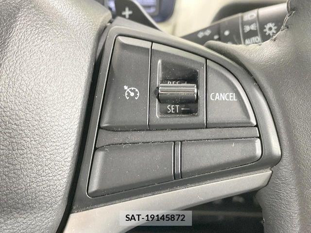 Suzuki X BEE 2018-04 8662556-7