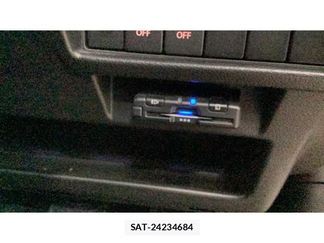 Suzuki X BEE 2023-04 8747009-10