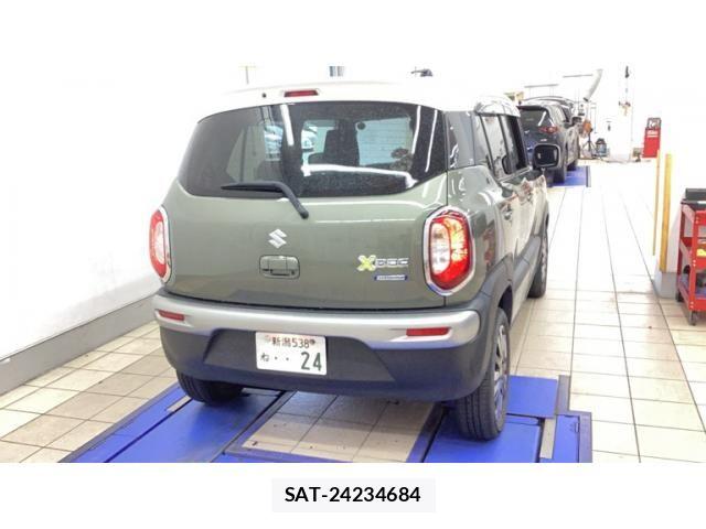 Suzuki X BEE 2023-04 8747009-2