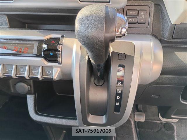 Suzuki X BEE 2018-09 8747012-21