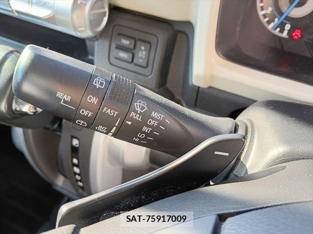 Suzuki X BEE 2018-09 8747012-24